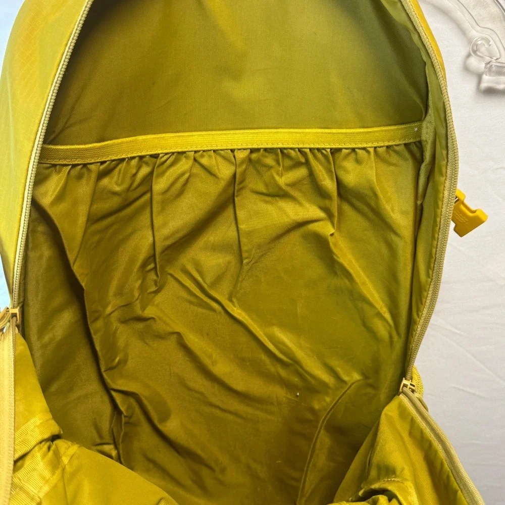 Supreme SS17 Backpack Cordura Ripstop Acid Green Bungee Streetwear 20L